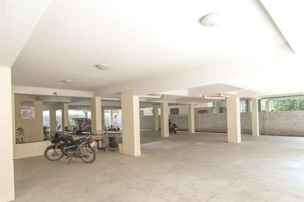 Phoenix Hospitality Services Chennai Exterior foto